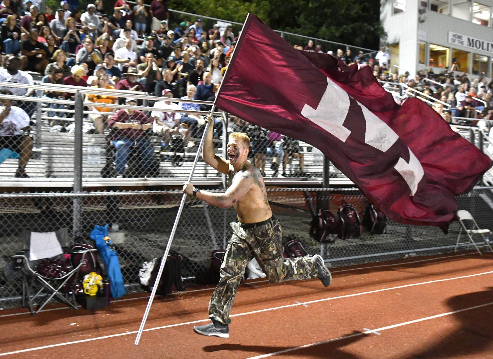 091721-qc-spt-rocky-moline fball-1015